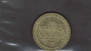 NEW YORK -HOTEL CASINO-LAS VEGAS  NEVADA   ONE DOLLAR GAMING TOKEN-  1997   U.S. - Picture 1 of 3