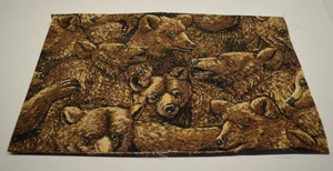 2 Stück Baumwollstoff Posten REALISTISCHER WALD BRAUNBÄR Mutterjunges 1/2 Yard - Bild 1 von 3