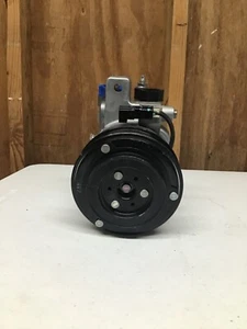 2015-2020 MUSTANG 5.0/5.2 MOTORCRAFT AIR CONDITIONING (A/C) COMPRESSOR & CLUTCH - Picture 1 of 7