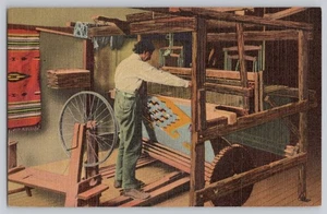 Postal Chimayo Tejedor en su Telar Indio Nativo Americano - Imagen 1 de 2