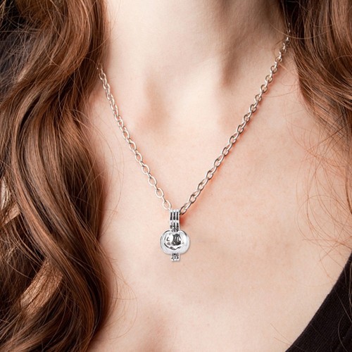 VETEMENTS 1pz Collana Svuotata Ciondolo Zucca Creativa Accessori Abbigliamento Moda