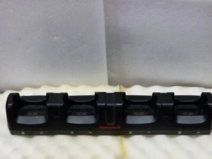 Honeywell Dolphin Net Base 7800-NB (4-Slot, Ethernet Charging and Communication) - Foto 1 di 6