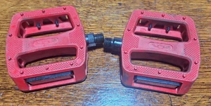 Red SE BMX Bike Pedals 12 O Clock Nylon For 3 Piece Crank(Redline, Gt, Robinson) - Picture 1 of 4