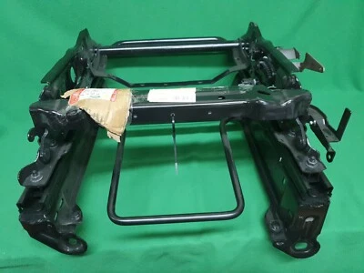 for LAND ROVER DISCOVERY 3 R/H RHD MANUAL ADJUSTER SEAT FRAME BASE NEW HFB500042 - Image 1 of 4
