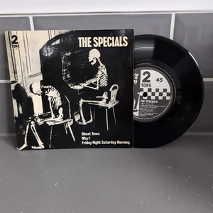 THE SPECIALS - GHOST TOWN 1981 UK 1st 7"SINGLE CHS TT17 PAPER LABEL SKA VG+/VG - Picture 1 of 5