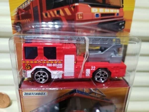 Matchbox 2004 Superfast #11 DENNIS SABRE FIRE TRUCK Nu in Nu Box in C9 BubblPack - Picture 1 of 3