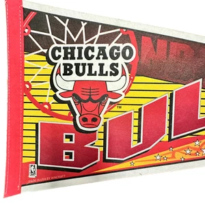 1980s Chicago Bulls Basketball NBA Souvenir Pennant 29.5" overall - Picture 1 of 3