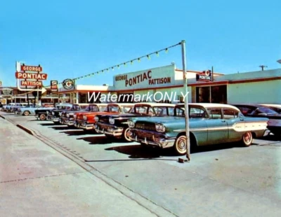 1950's "Classic Roadside America" Store Fronts, Shopping, Signs, Cars PHOTO! #9 - Image 1 of 2