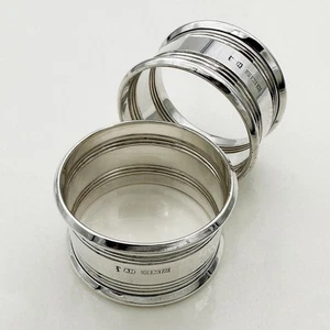 PAIR NAPKIN RINGS STERLING SILVER ELIZABETH II Birmingham 1961 Walker & Hall - Picture 1 of 5