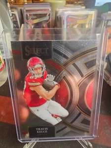 2023-24 Panini Phoenix Travis Kelce #150 Premier Prizm - Picture 1 of 6