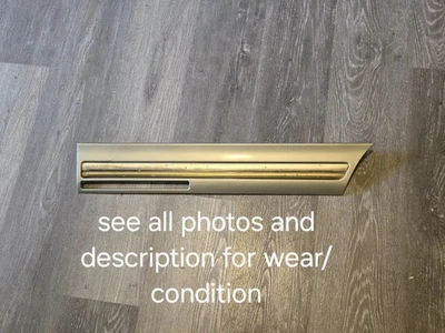 1997-1999 Cadillac Deville D'Elegance Passenger Rear 291c Light Green Molding Foto 1 de 4