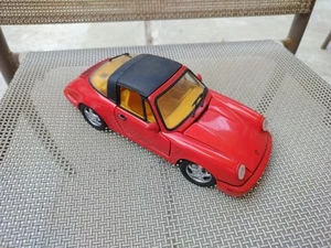 Norev 1:18 Porsche 911 Carrera 4 Targa (964) in Guards Red - Picture 1 of 6