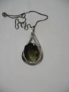 SILBER ANHÄNGER mit SILBERKETTE °  835 / 925  ° GRÜNEN STEIN ° Silberschmuck ° - Bild 1 von 5