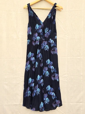 Vestido midi pintado floral torcido delantero Vince plisado arrugado sin mangas talla 12 Foto 1 de 4