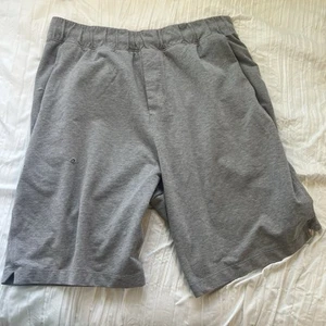 Lululemon Shorts Mens Large Heathered Gray French Terry 9" Inseam Stretch - Picture 1 of 5