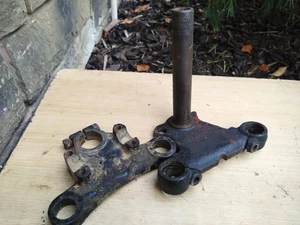   BSA BANTAM D7/10/14 TOP AND BOTTOM YOKE - Picture 1 of 2