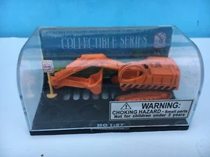 Smart Toys 1:87 Scale EXCAVATOR Die Cast & Plastic MIB - Picture 1 of 2