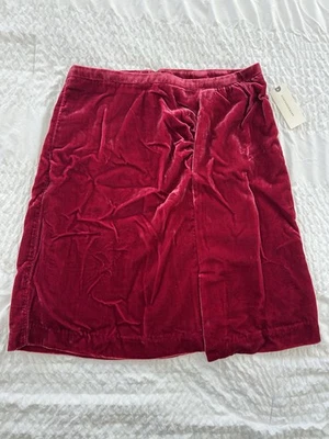 Nuevo Anthropologie Mini Falda Terciopelo Rojo Arándano Sobre la Rodilla Talla 6 Mujer Nuevo Con Etiquetas Foto 1 de 4