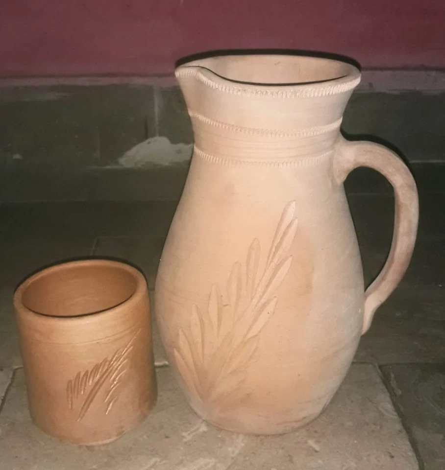 Terracotta 水壶和玻璃杯,用于自然健康饮用水和葡萄酒 — 第 1/1 张图片