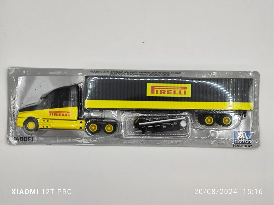 Kenworth T2000 - "Pirelli" - 1:87 Italeri C37 - Immagine 1 di 1