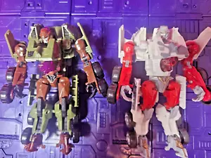 2 Transformers Movie Figures - Wreckage Deluxe Class & Bludgeon Deluxe Class - Picture 1 of 6