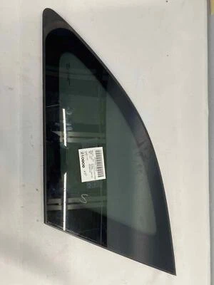 Quarter Glass/window SUZUKI GRAND VITARA Right 07 08 09 XL-7 - Image 1 of 2