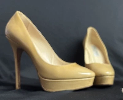 Zapatos de salón Jimmy Choo plataforma tacón alto charol mostaza EU 37 US 6,5 con bolsa Foto 1 de 4