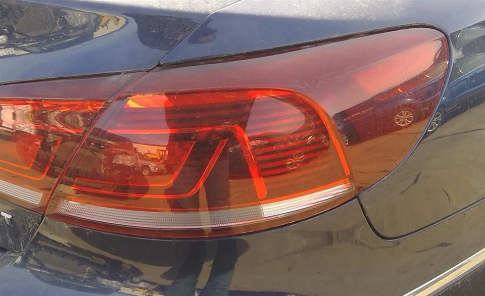 13 2014 15 16 17 Volkswagen CC pasajero luz trasera derecha lámpara LED montada en cuarto Foto 1 de 4