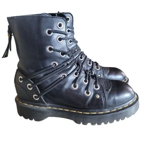 Dr. Martens Daria Kampfstiefel Damengröße 7 schwarz Leder Grunge Goth Y2K-Stil - Bild 1 von 11