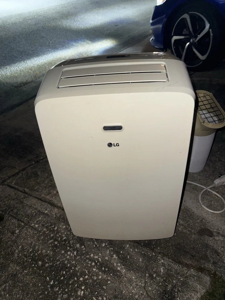 Aire acondicionado portátil 7.000 (DOE) BTU 115 voltios enfría 300 cuadrados Ft Foto 1 de 4