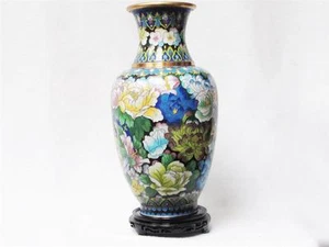 BEAUTIFUL CHINESE CLOISONNE BLUE VASE W/ FLORAL DECORATIVE, EXCELLENT CONDITION - Picture 1 of 12