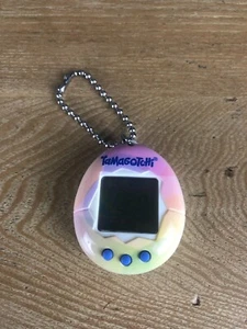 Original Bandai Tamagotchi Gen 1 Mermaid Shell with Chain The Original Virtual - Picture 1 of 5
