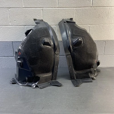 BMW I3 I01 2014-2021 Juego de 2 protectores contra salpicaduras delanteros izquierdo y derecho OEM *NOTA* Foto 1 de 4