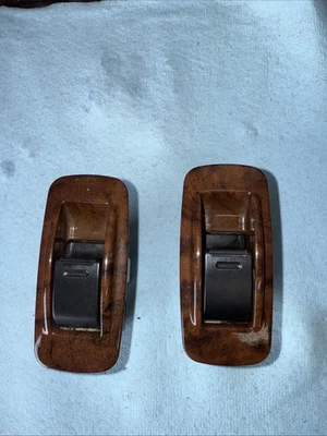 TOYOTA 4RUNNER 1999-2002 INTERRUPTOR VENTANA PUERTA TRASERA IZQUIERDA Y DERECHA CON MOLDURAS DE MADERA OEM Foto 1 de 4