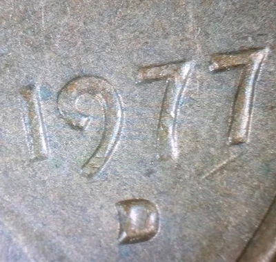 "FILLED IN MINT MARK" 1977 D Lincoln Memorial with minor Machine doubling,  #519 - Image 1 of 3