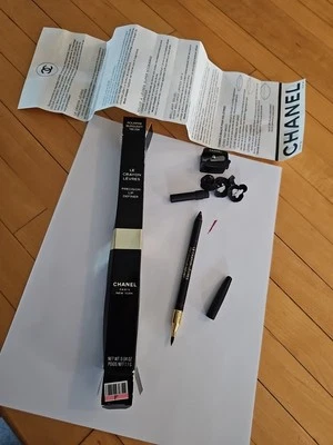 Vintage Chanel Le Crayon Levres Precision Lip Definer Burgundy 186.006 Read - Image 1 of 4