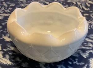 Indiana Glass DUETTE Pattern White Milk-Glass Rose Bowl - Picture 1 of 16