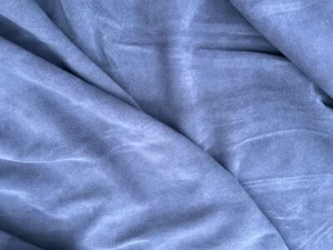 Pelle scamosciata colore blu – Sp. 1,2 - Foto 1 di 20