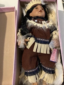 Muñeca Nativa Colección Goldenvale Nativo Americano Indio Porcelana 18" Muñeca - Imagen 1 de 9