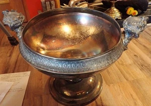 Meriden B. Britannia Co Cabeza Asiria C.1852 Cuádruple Plato Trofeo Tazón ÚNICO EN SU CLASE - Imagen 1 de 9