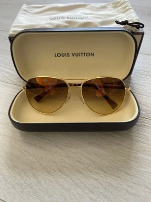 Gafas de sol Louis Vuitton para hombre con monograma marrón lente marco dorado con caja, bolsa de almacenamiento Foto 1 de 4