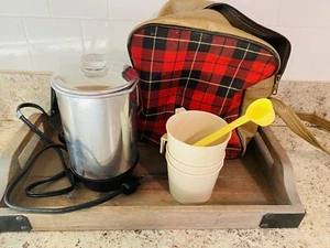 Cafetera/Tetera INSTANTÁNEA de Aluminio Años 60 Keefe Koffeekit Modelo 225 con Estuche, etc. - Imagen 1 de 7