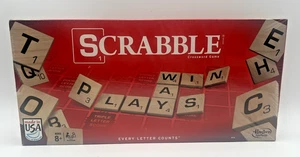 Crucigrama juego de mesa Scrabble nuevo sellado de fábrica Hasbro A8166 2013 azulejos EE. UU. VER - Imagen 1 de 9