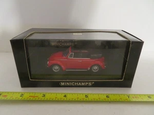 Mini Champs Minichamps 1972-80 Volkswagen 1303 Cabrio rot 1:43 MIB - Bild 1 von 5