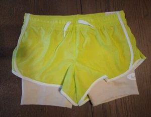Nwt Nike Girls Green Running Shorts Compression Lining Size XL DO7119-321 - Picture 1 of 2