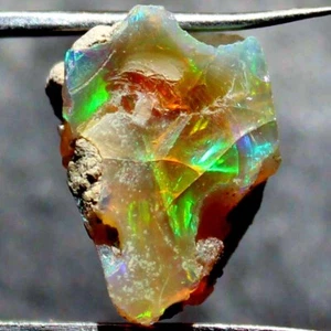 Non trattato 9,40 CTS. Originale gioco di colori opale etiope grezzo 14X18X09 mm BC-04 - Foto 1 di 6