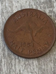 1964 Australian Half Penny coin - Picture 1 of 2