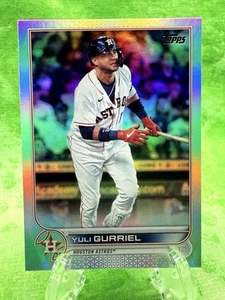 Yuli Gurriel - Rainbow Foil - 2022 Topps Series Two #538 Huston Astros - Picture 1 of 11