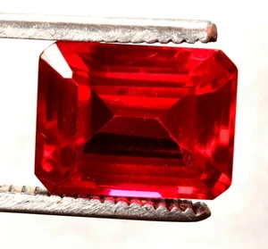 17,85 Cts. Piedra preciosa natural certificada con forma de esmeralda de rubí rojo de Mozambique - Imagen 1 de 4