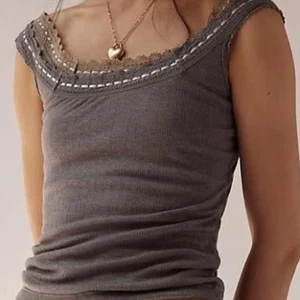 FP FREE PEOPLE ÍNTIMATELY Only You Tank Cinta de Encaje Cuello Cuadrado Gris Nuevo con Etiquetas Mediano - Imagen 1 de 5